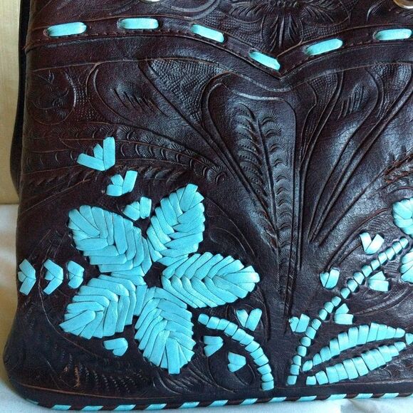 Vintage Hand-tooled Leather Bucket Bag- Love Turquoise? - Picture 5 of 16